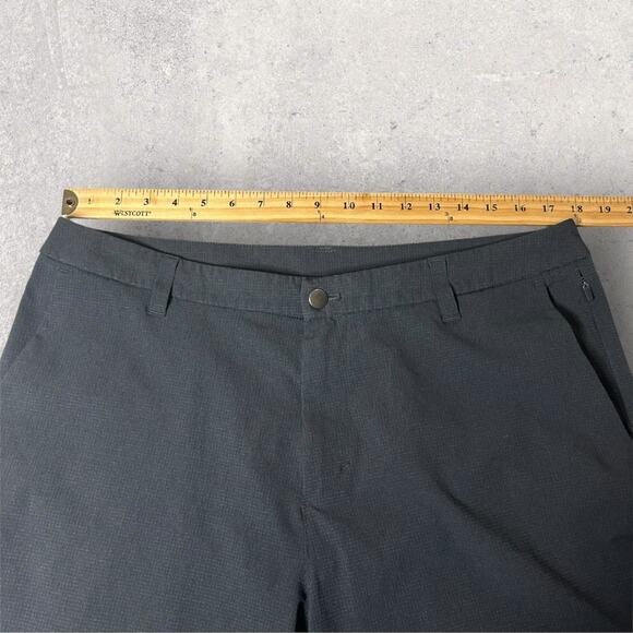 Lululemon ABC Shorts Black Performance Golf Travel Techwear Mens 36 - Picture 2 of 12